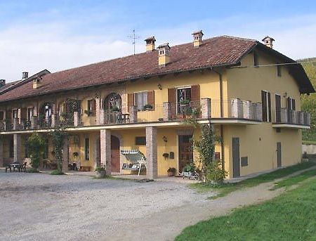 Cascina Rocca - Guest House Castiglione Falletto Kültér fotó