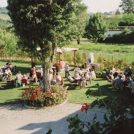 Cascina Rocca - Guest House Castiglione Falletto Kültér fotó