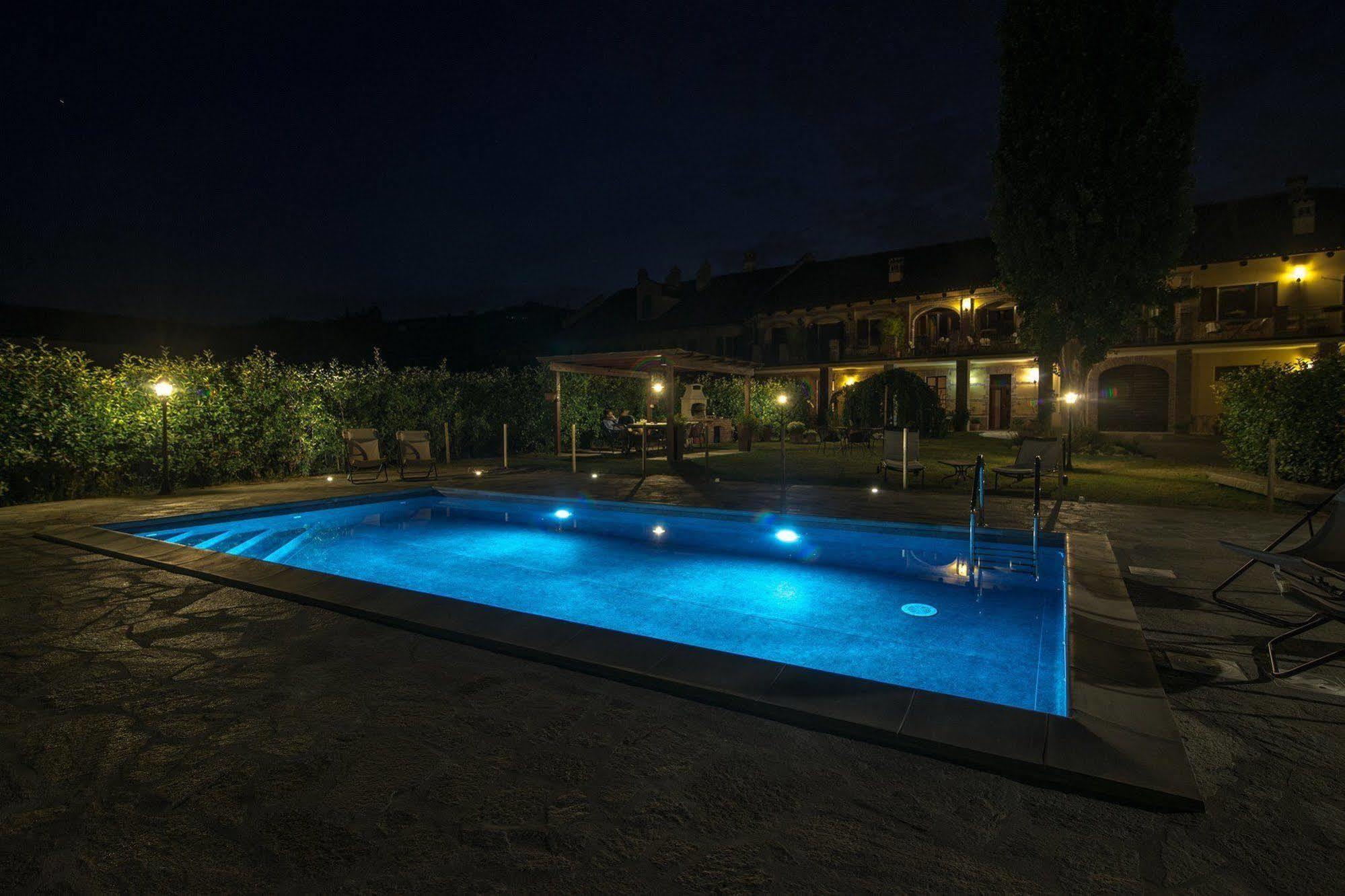 Cascina Rocca - Guest House Castiglione Falletto Kültér fotó