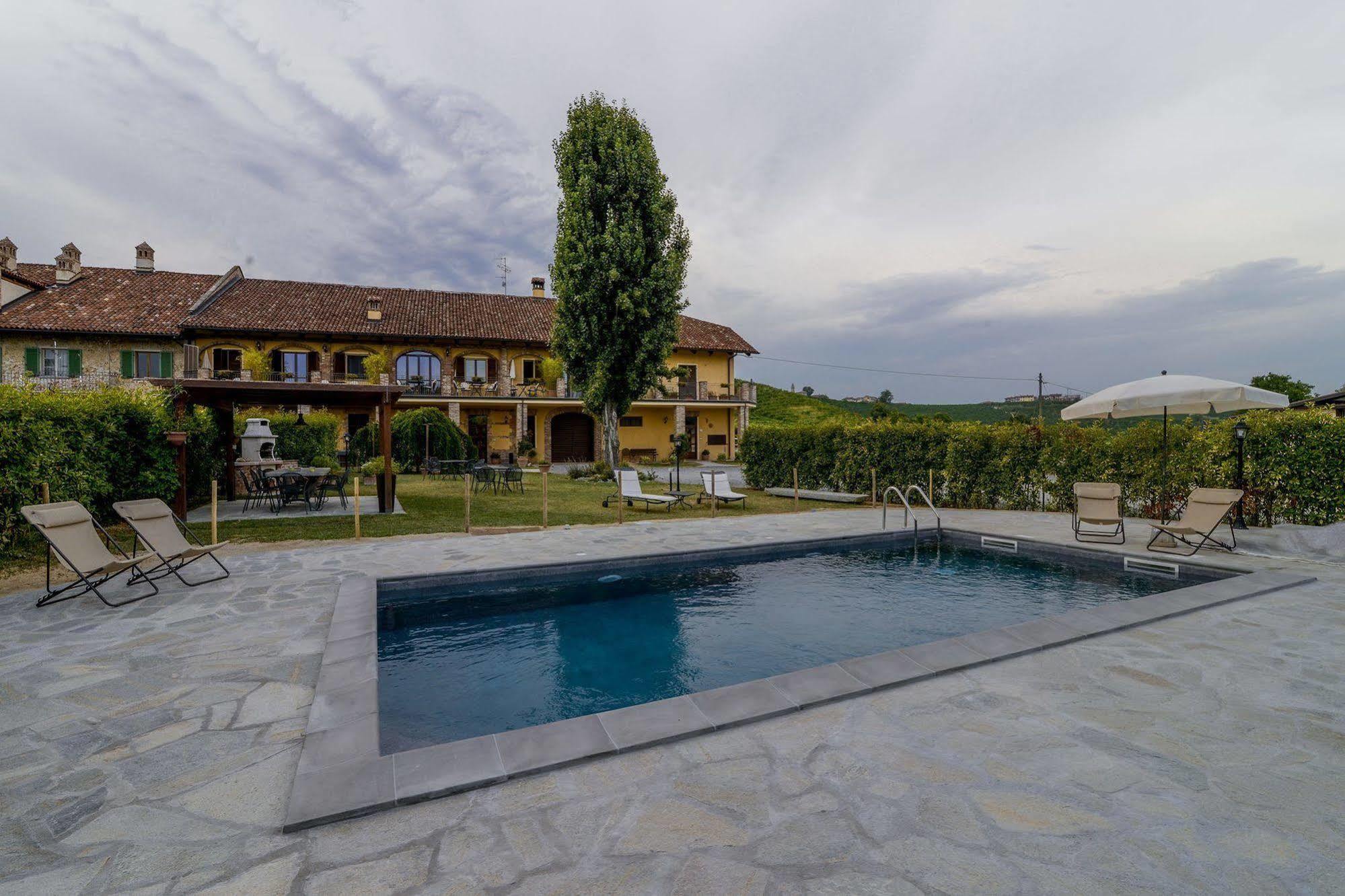 Cascina Rocca - Guest House Castiglione Falletto Kültér fotó